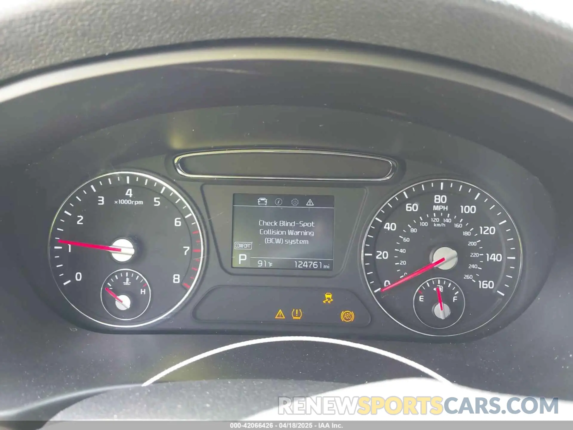 15 Photograph of a damaged car 5XYPG4A39KG541829 KIA SORENTO 2019