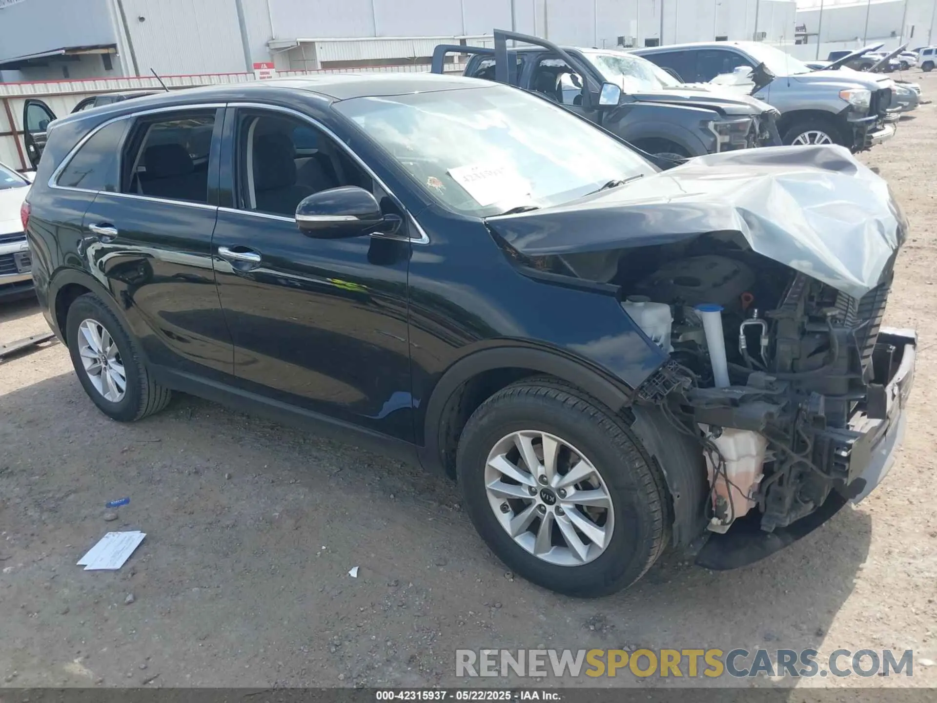 1 Photograph of a damaged car 5XYPG4A39KG577861 KIA SORENTO 2019