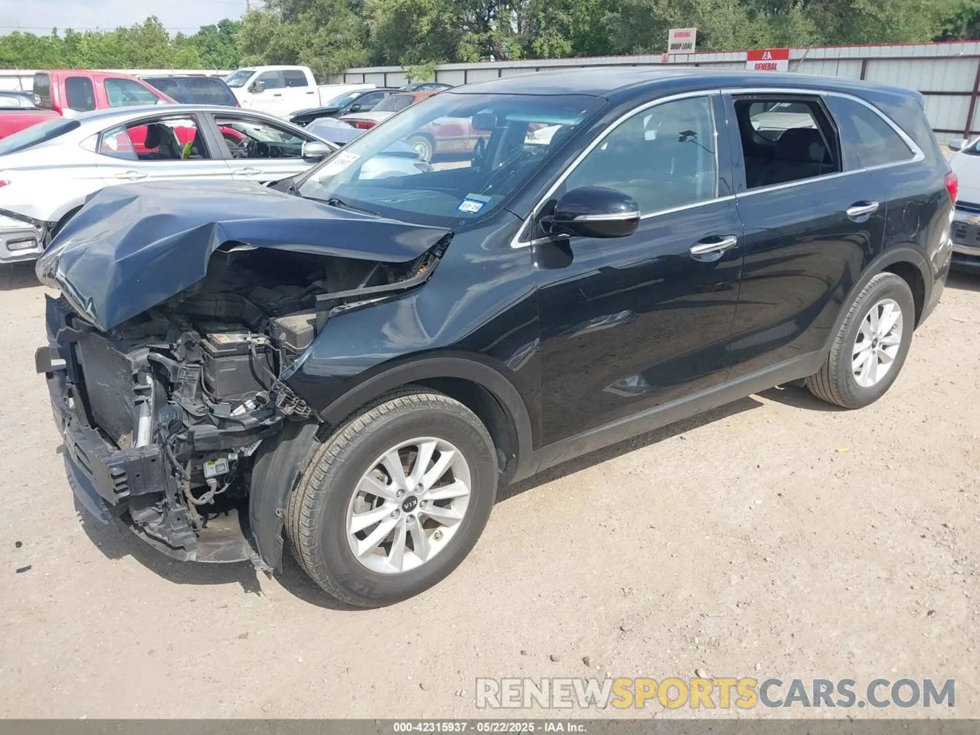 2 Photograph of a damaged car 5XYPG4A39KG577861 KIA SORENTO 2019