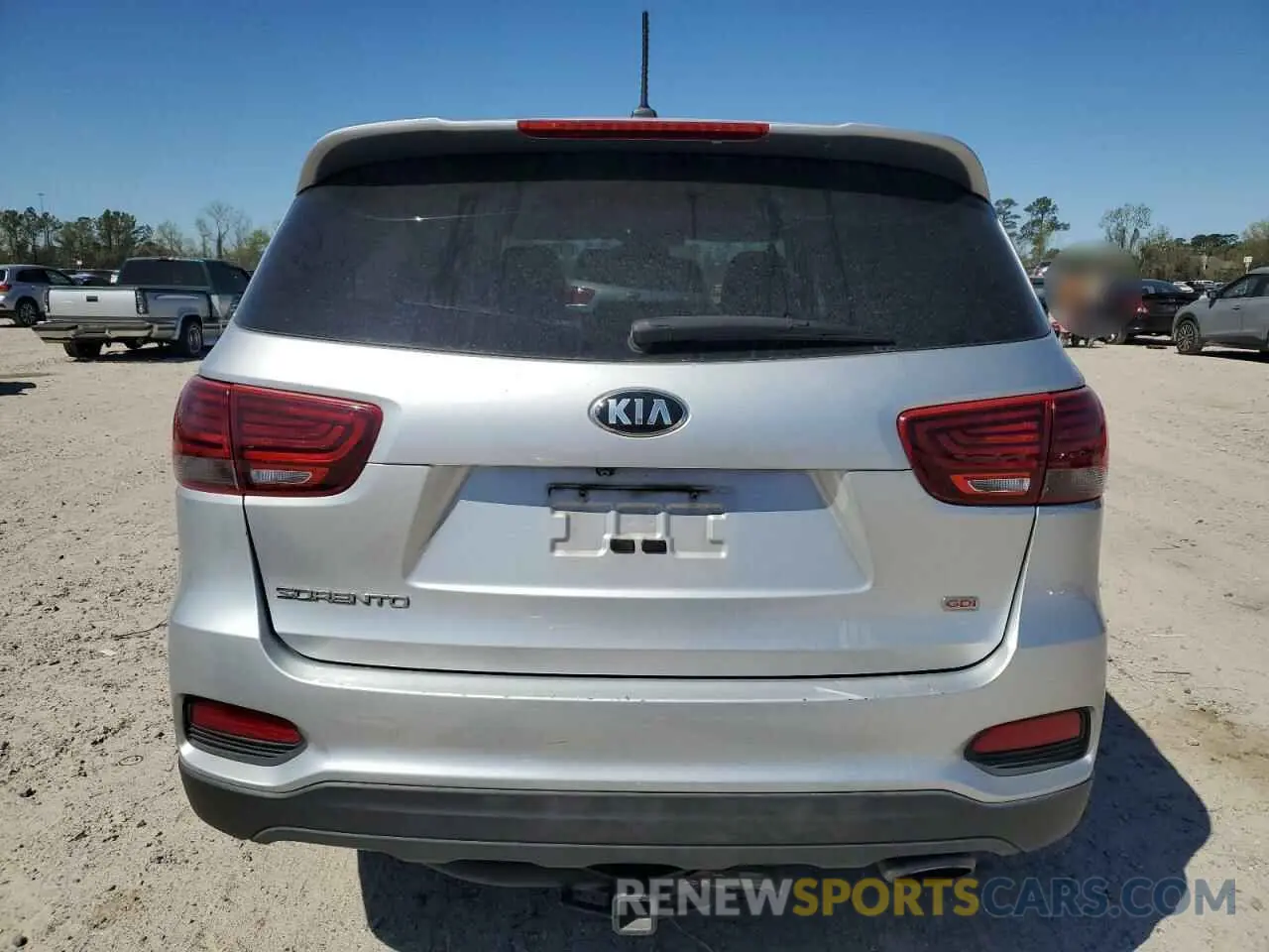 6 Photograph of a damaged car 5XYPG4A39KG579402 KIA SORENTO 2019