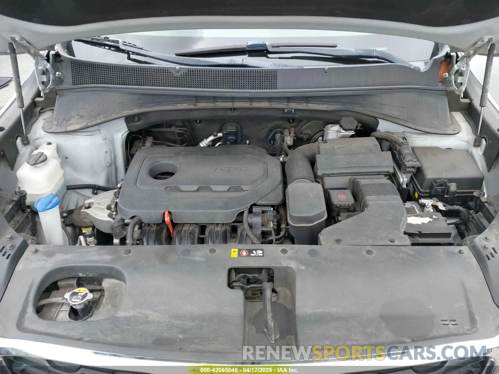 10 Photograph of a damaged car 5XYPG4A39KG580369 KIA SORENTO 2019