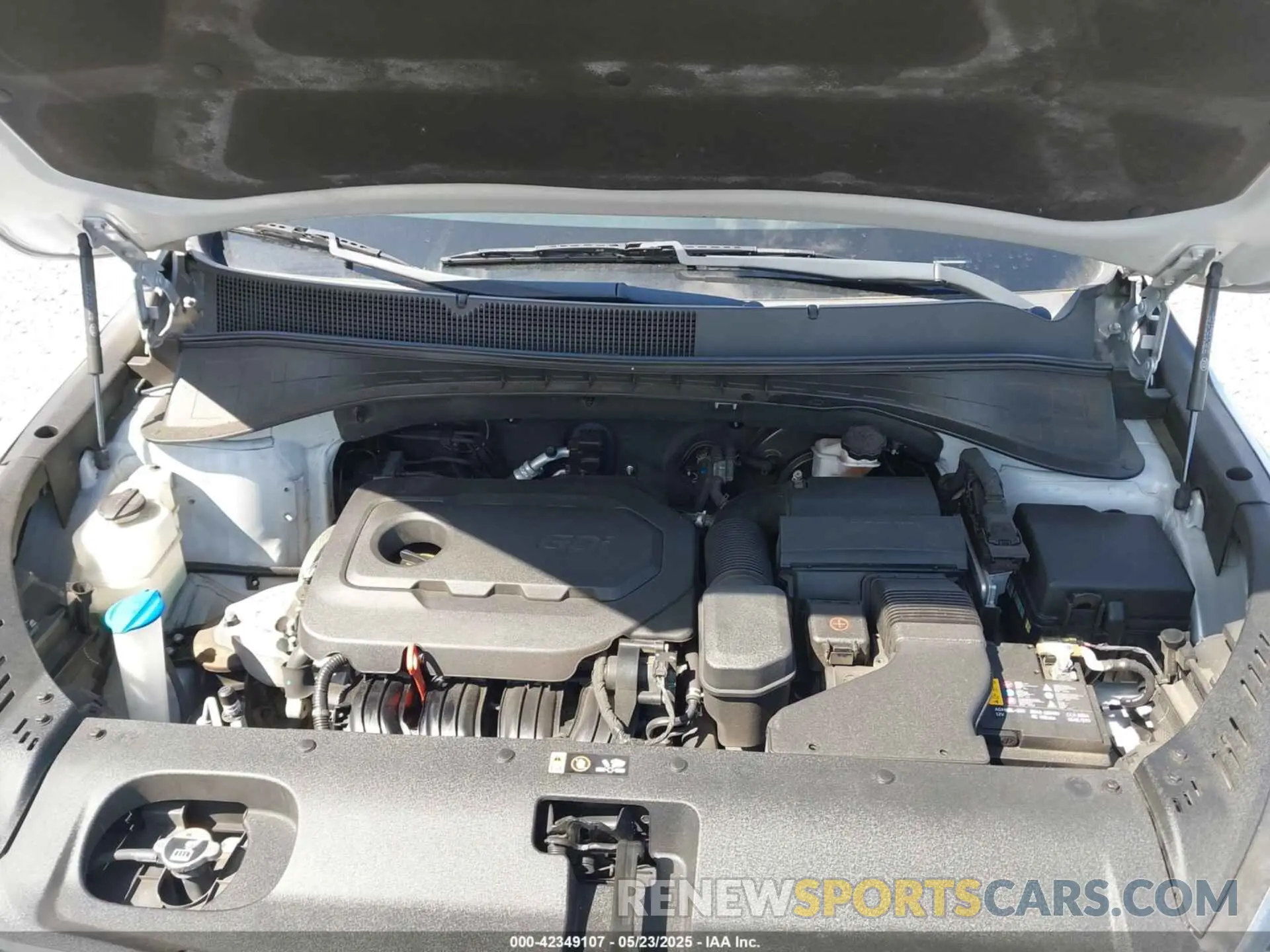 10 Photograph of a damaged car 5XYPG4A39KG595941 KIA SORENTO 2019