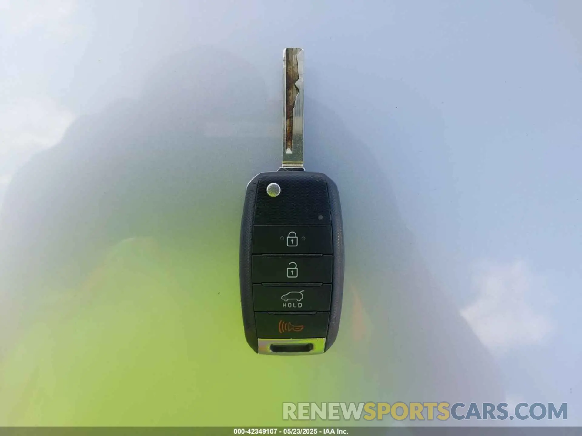 11 Photograph of a damaged car 5XYPG4A39KG595941 KIA SORENTO 2019