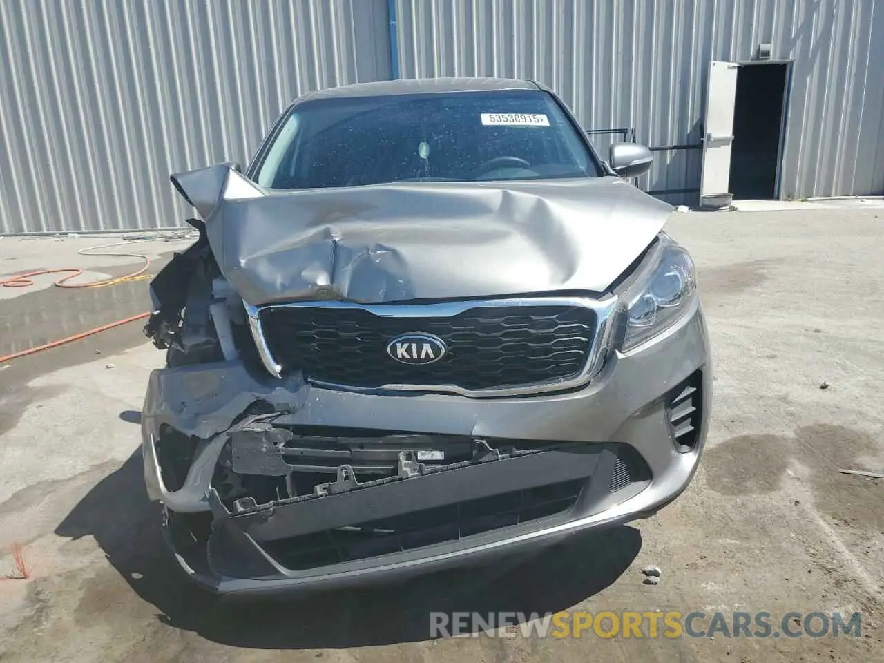 5 Photograph of a damaged car 5XYPG4A3XKG513733 KIA SORENTO 2019