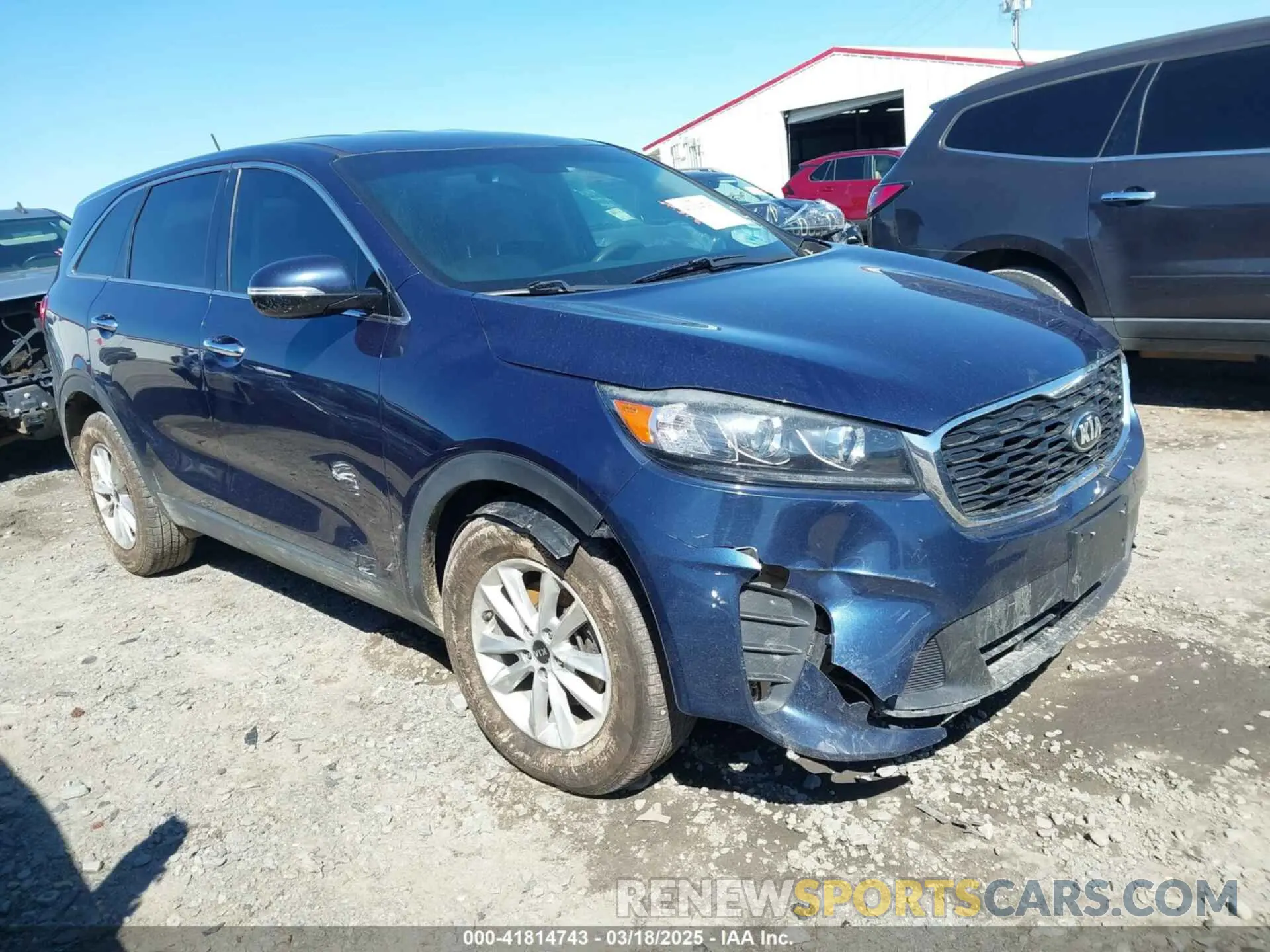 1 Photograph of a damaged car 5XYPG4A3XKG523100 KIA SORENTO 2019