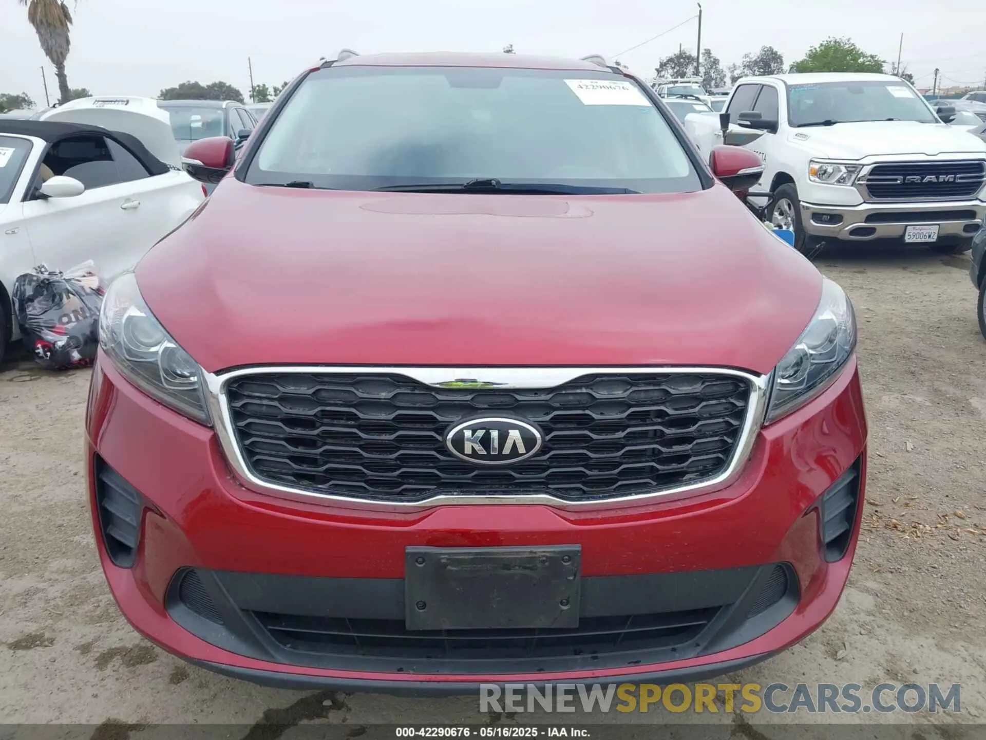 11 Photograph of a damaged car 5XYPG4A3XKG530712 KIA SORENTO 2019