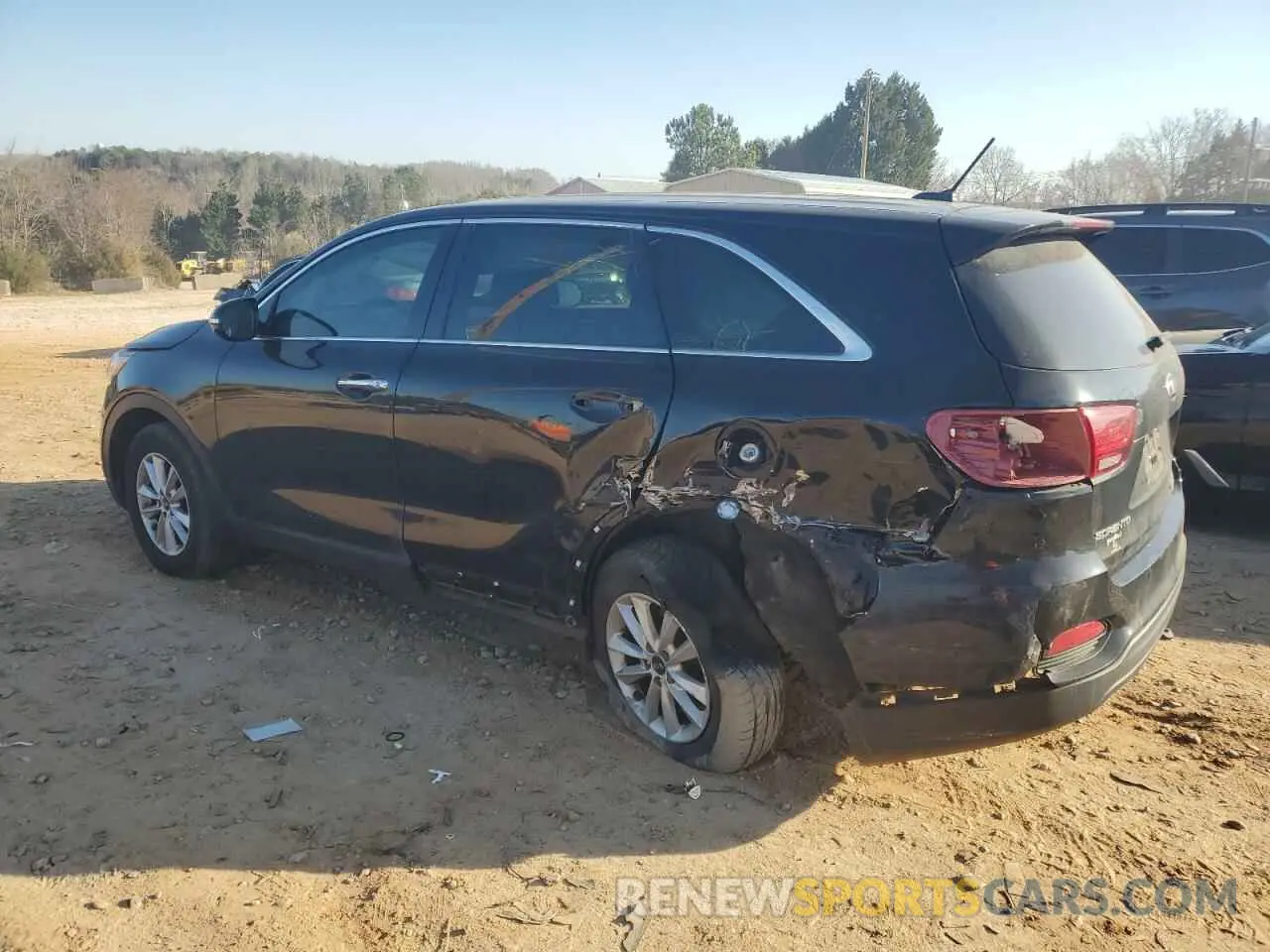 2 Photograph of a damaged car 5XYPG4A3XKG569204 KIA SORENTO 2019