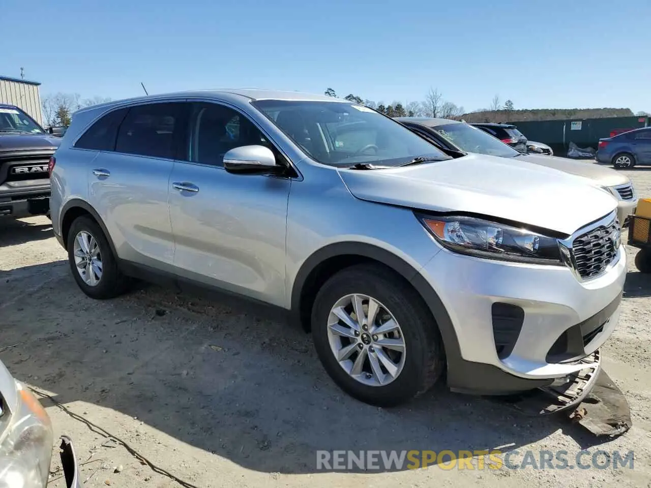 4 Photograph of a damaged car 5XYPG4A3XKG573950 KIA SORENTO 2019