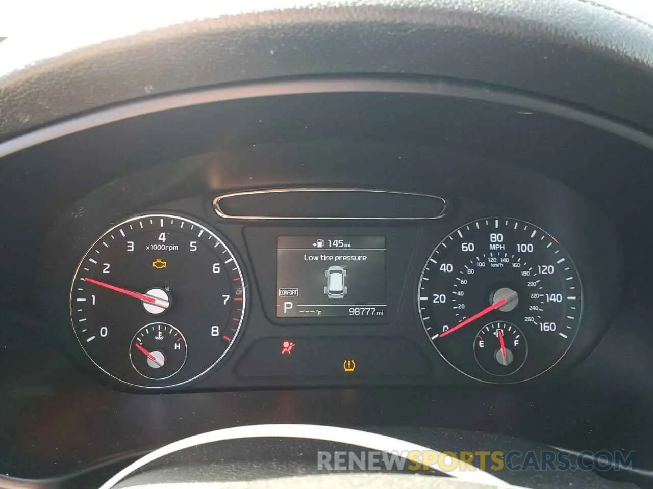 9 Photograph of a damaged car 5XYPG4A3XKG573950 KIA SORENTO 2019