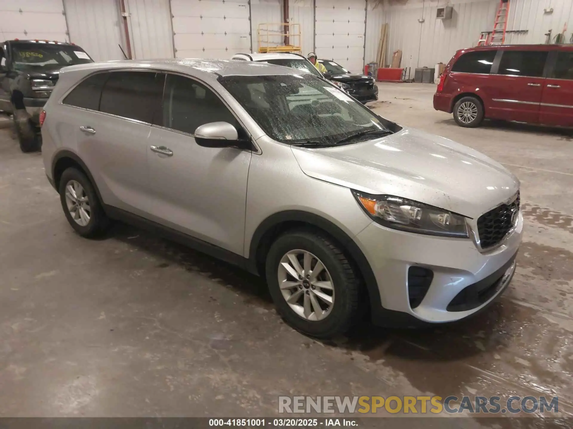 1 Photograph of a damaged car 5XYPG4A3XKG575729 KIA SORENTO 2019