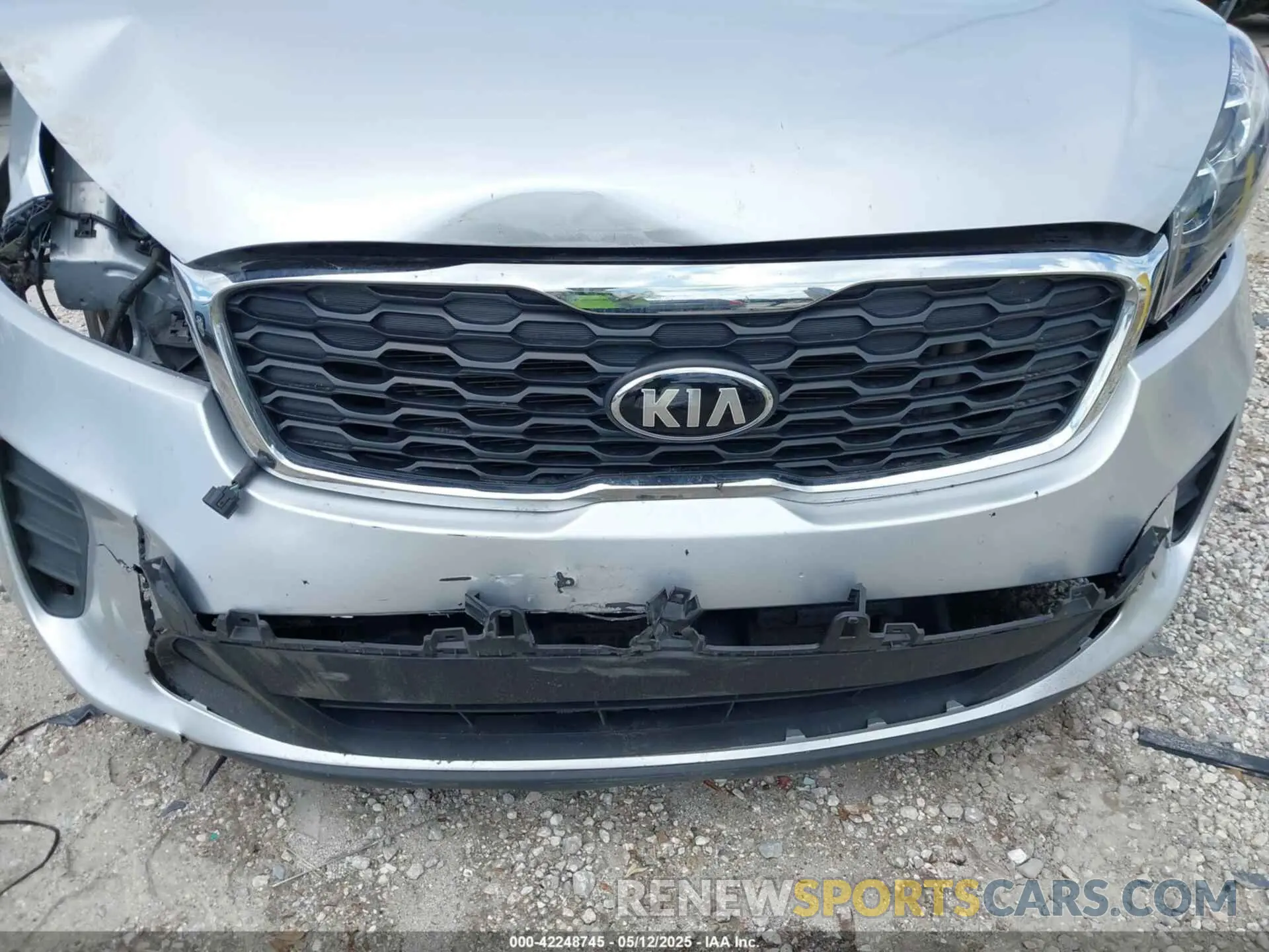 15 Photograph of a damaged car 5XYPG4A3XKG577478 KIA SORENTO 2019