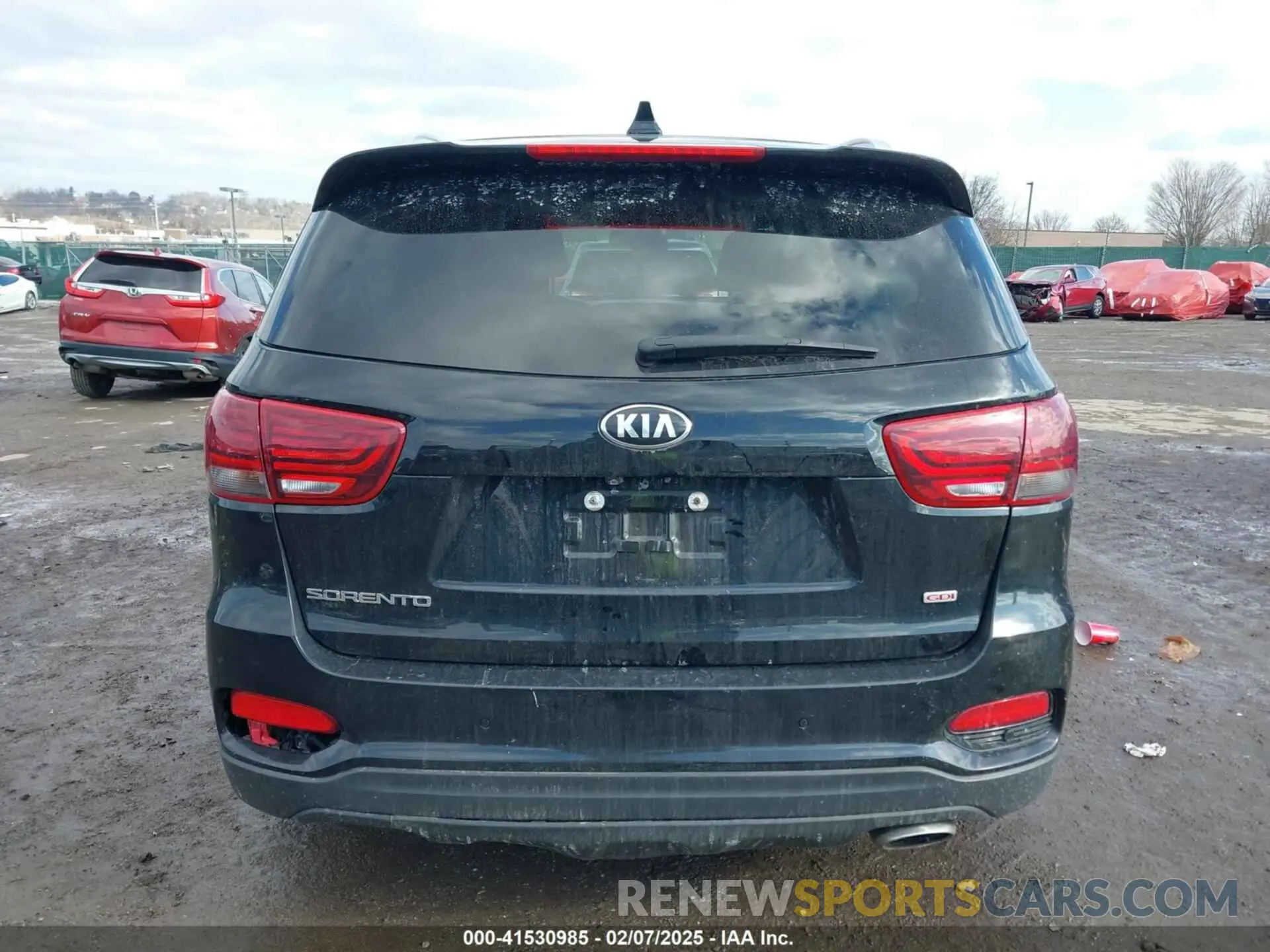 15 Photograph of a damaged car 5XYPG4A3XKG592630 KIA SORENTO 2019