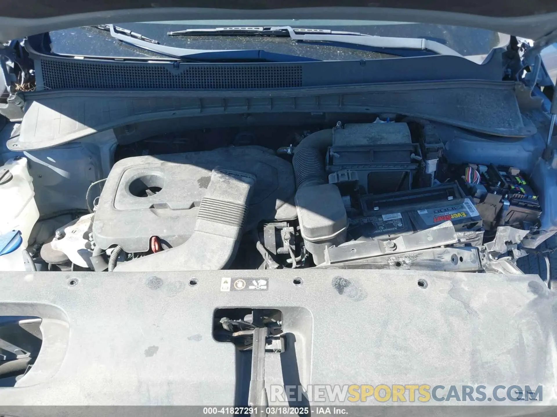10 Photograph of a damaged car 5XYPG4A3XKG605229 KIA SORENTO 2019