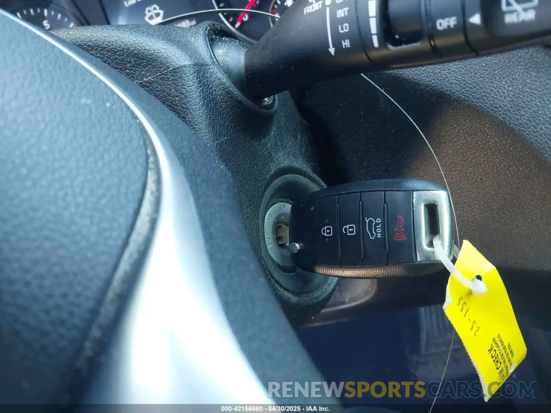 11 Photograph of a damaged car 5XYPG4A50KG470876 KIA SORENTO 2019