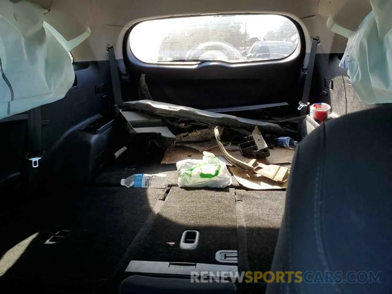 10 Photograph of a damaged car 5XYPG4A50KG494000 KIA SORENTO 2019