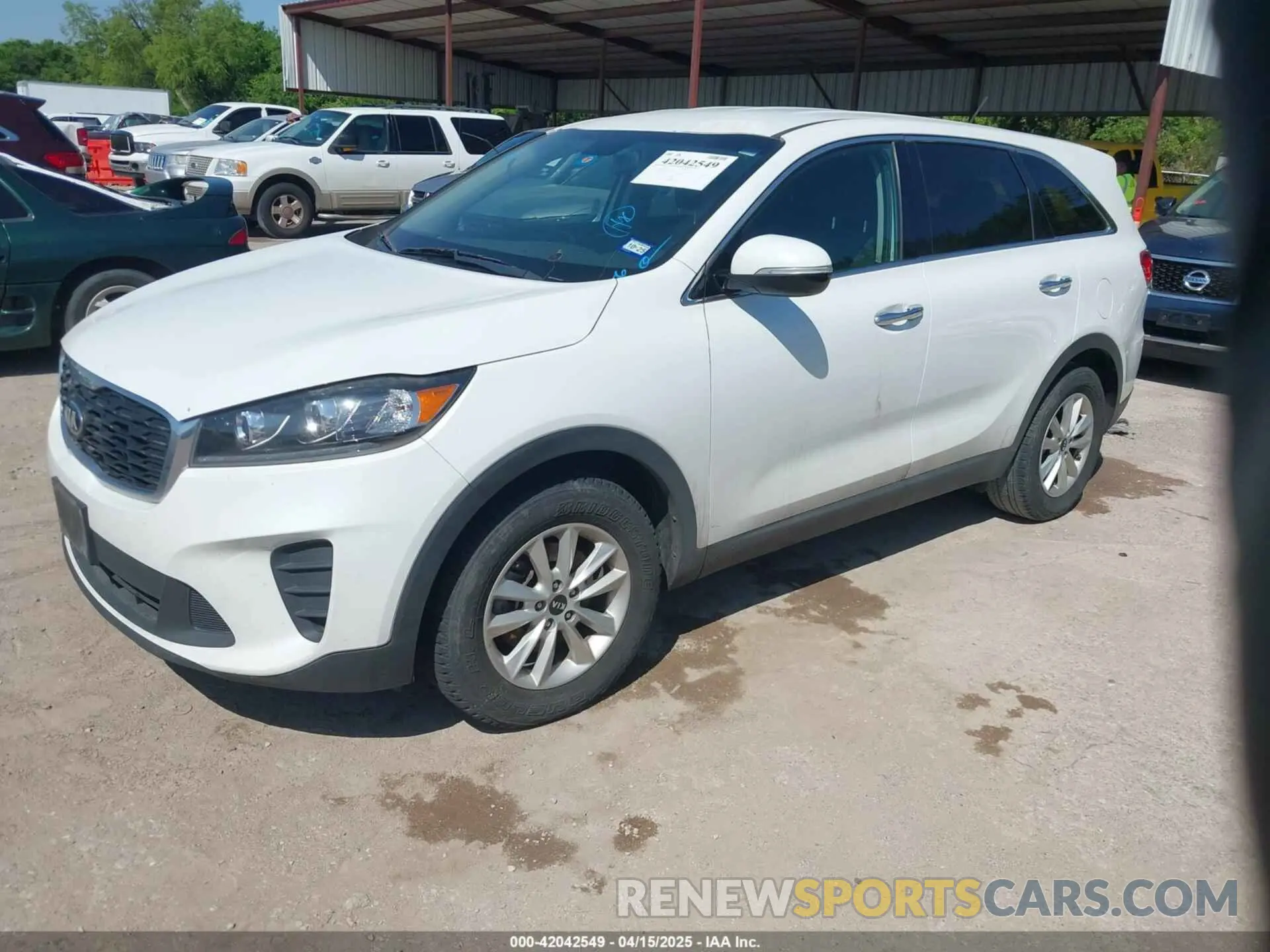 2 Photograph of a damaged car 5XYPG4A50KG565227 KIA SORENTO 2019