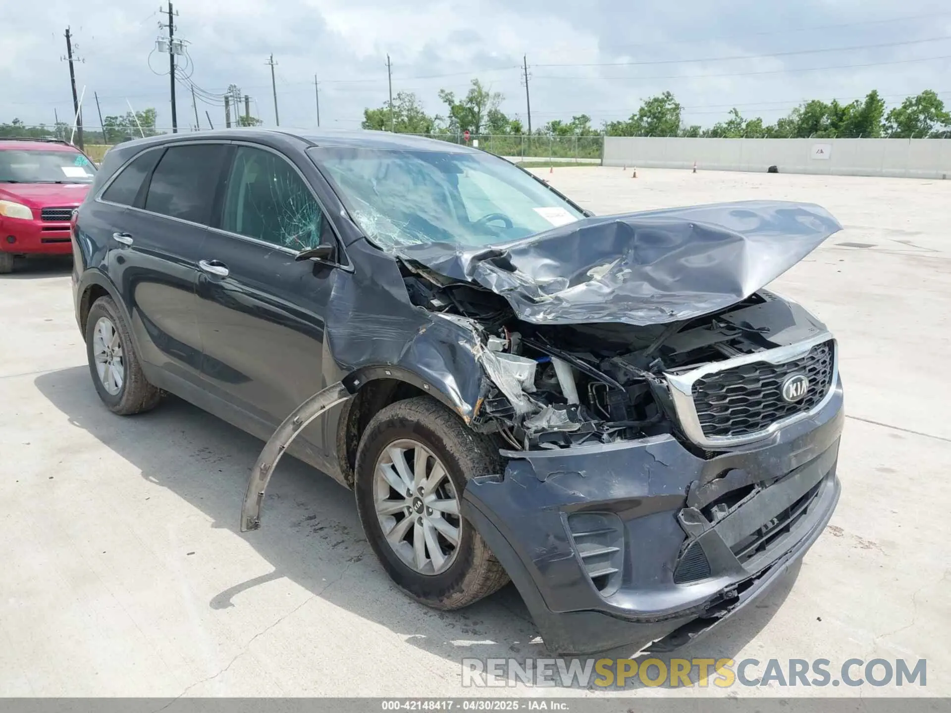 1 Photograph of a damaged car 5XYPG4A51KG441192 KIA SORENTO 2019