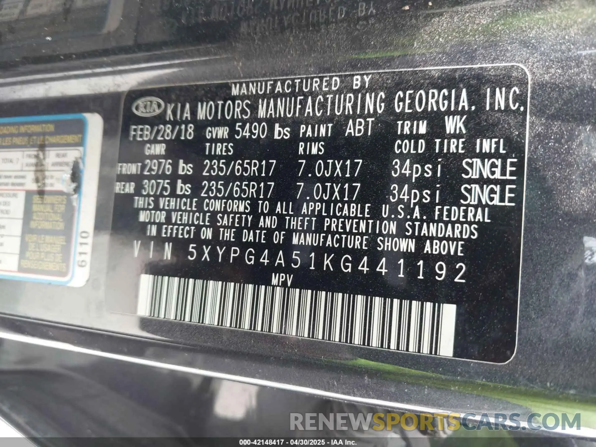9 Photograph of a damaged car 5XYPG4A51KG441192 KIA SORENTO 2019