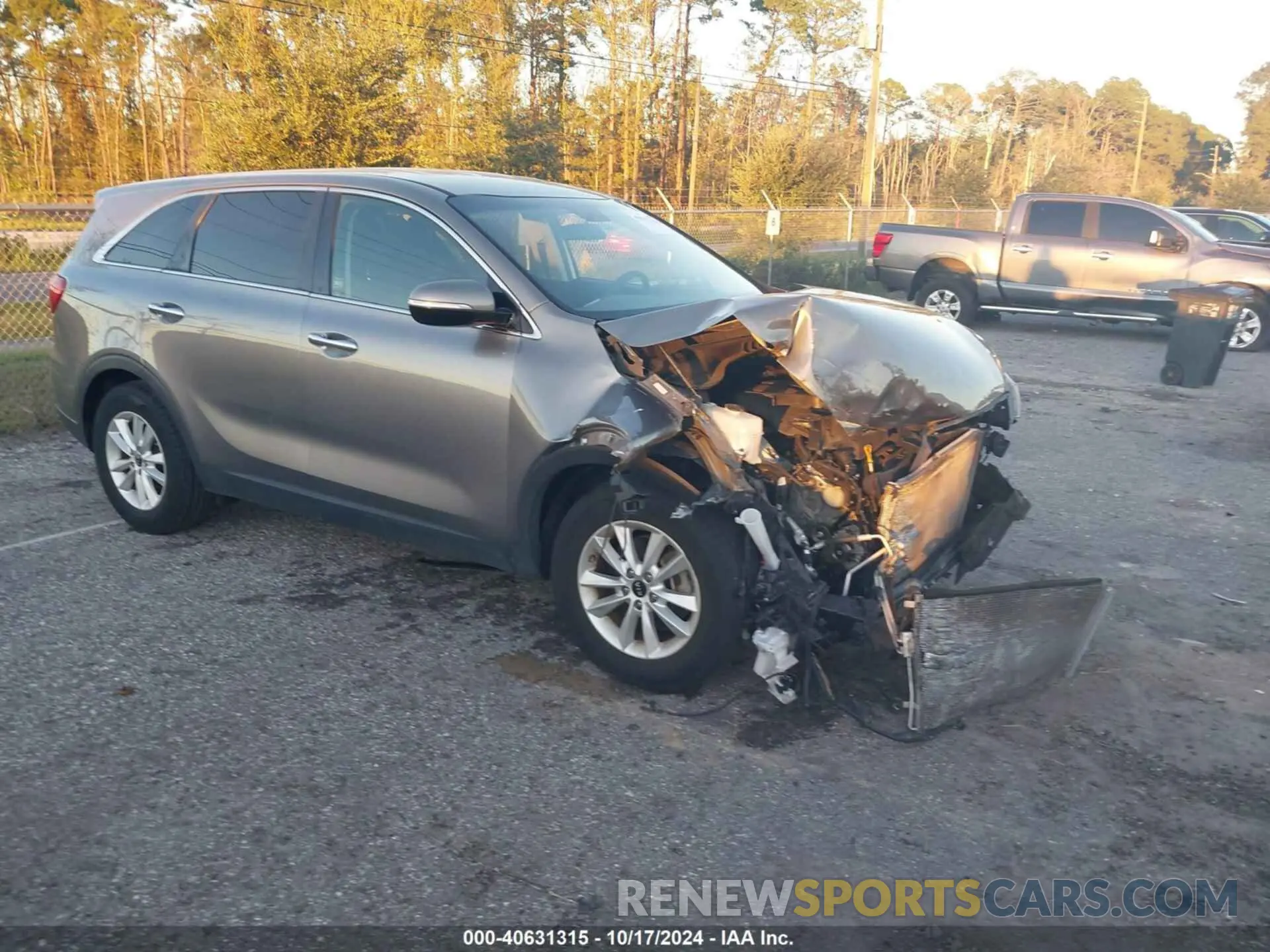 1 Photograph of a damaged car 5XYPG4A51KG488920 KIA SORENTO 2019