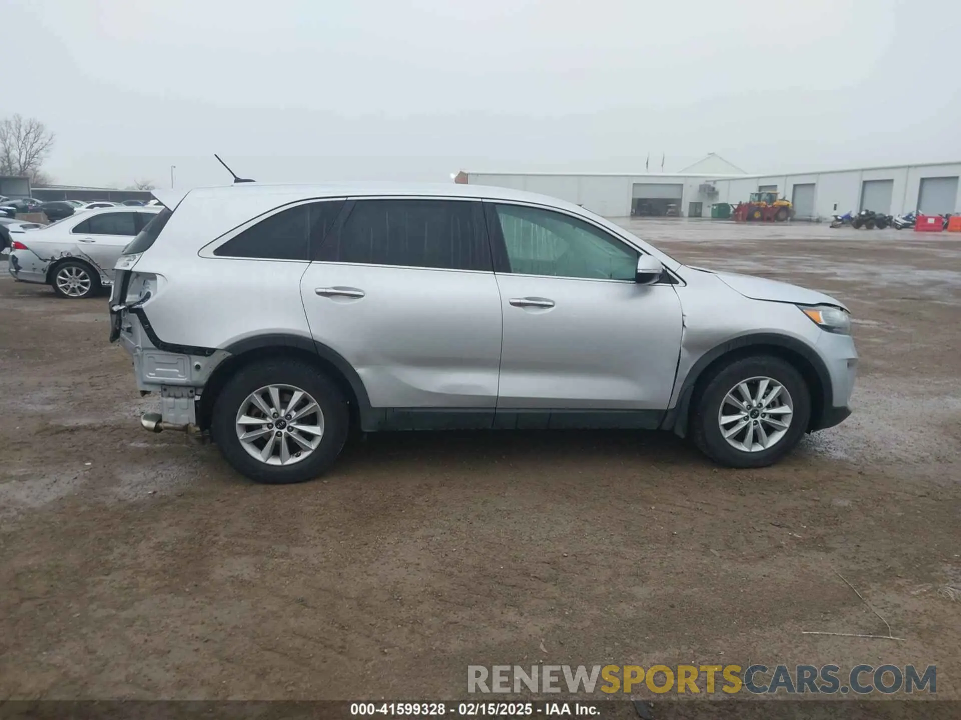 14 Photograph of a damaged car 5XYPG4A51KG495866 KIA SORENTO 2019