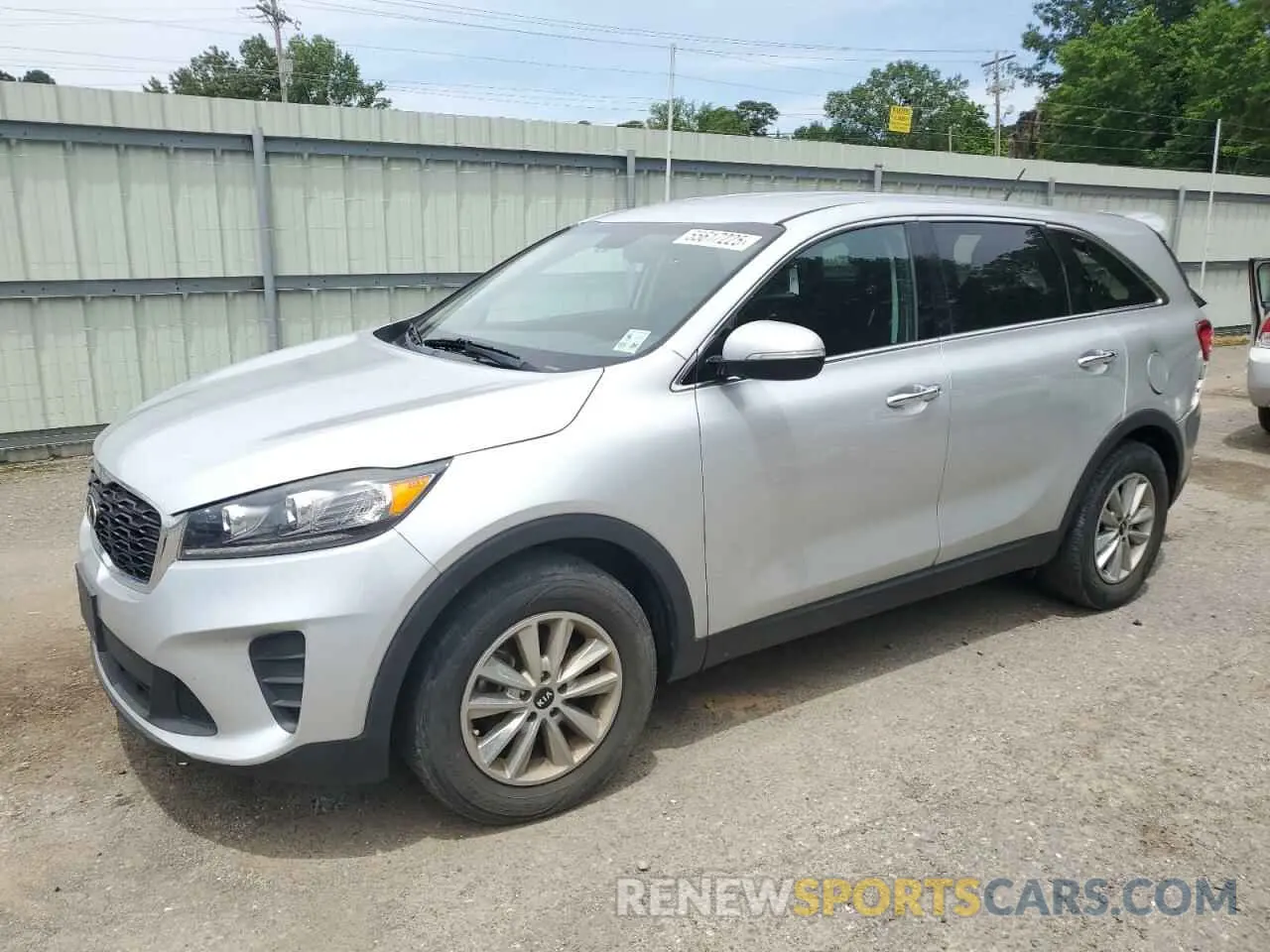 1 Photograph of a damaged car 5XYPG4A51KG561090 KIA SORENTO 2019