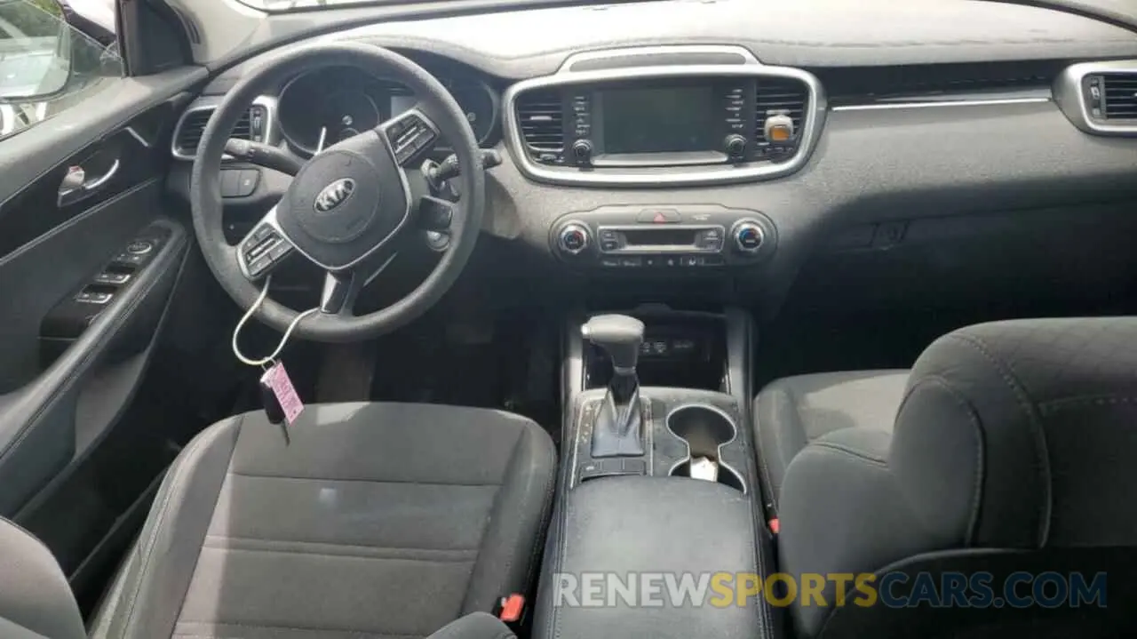 8 Photograph of a damaged car 5XYPG4A51KG561090 KIA SORENTO 2019