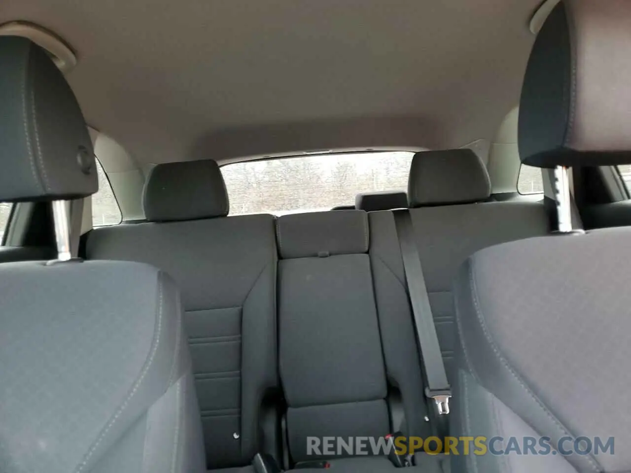10 Photograph of a damaged car 5XYPG4A51KG573210 KIA SORENTO 2019