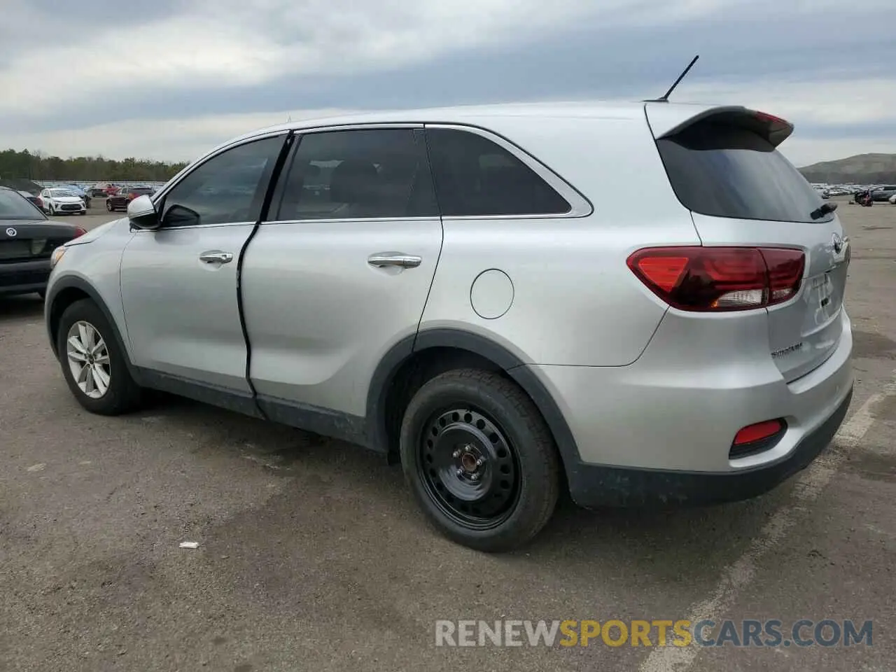 2 Photograph of a damaged car 5XYPG4A51KG573210 KIA SORENTO 2019