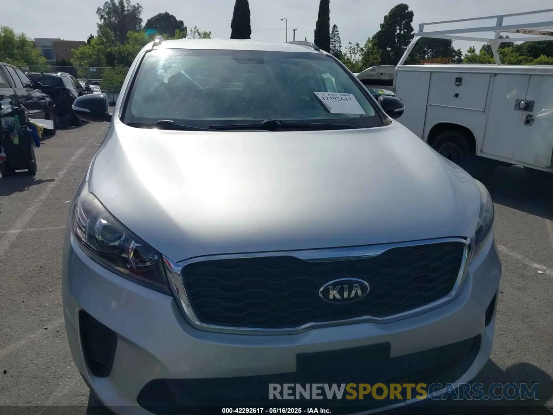 12 Photograph of a damaged car 5XYPG4A51KG594221 KIA SORENTO 2019