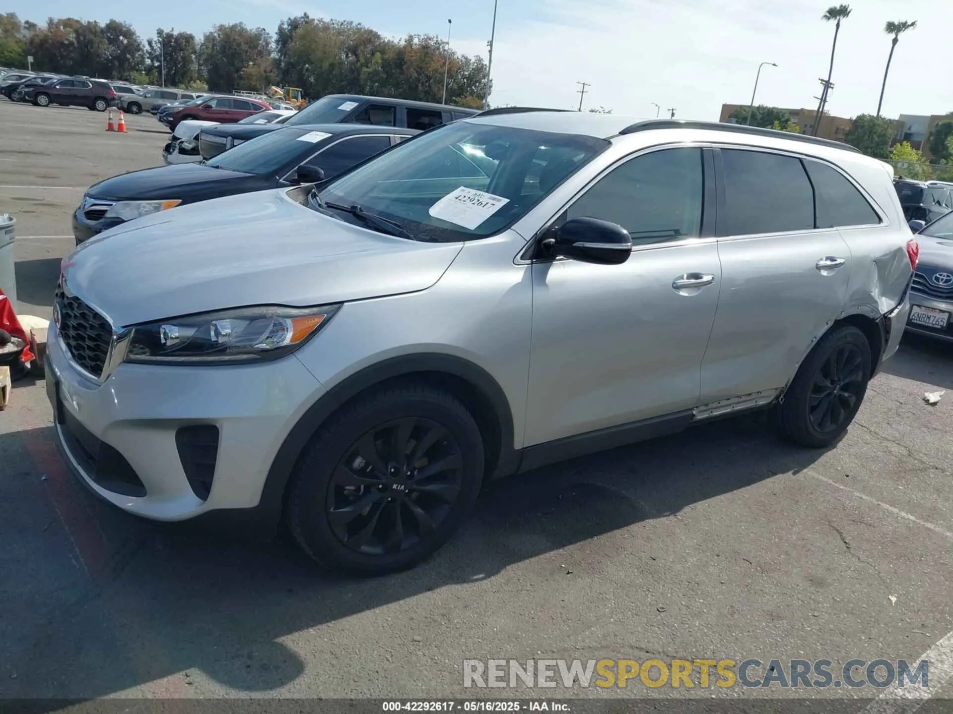2 Photograph of a damaged car 5XYPG4A51KG594221 KIA SORENTO 2019