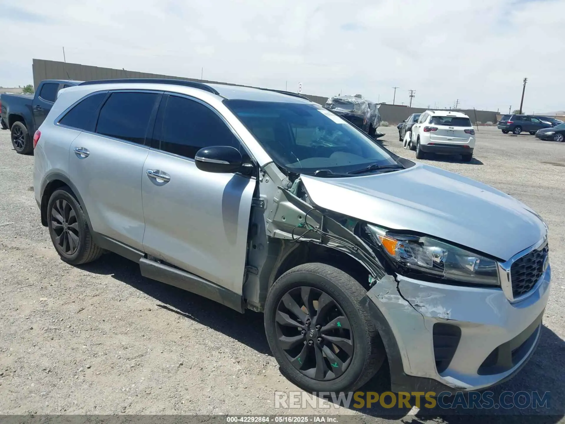 1 Photograph of a damaged car 5XYPG4A51KG596857 KIA SORENTO 2019
