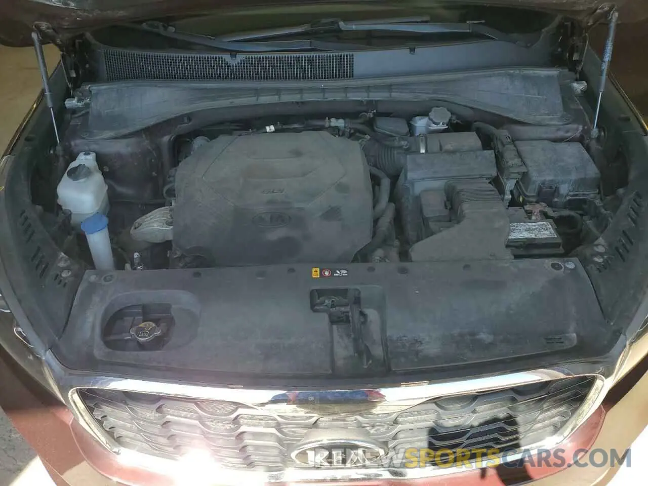 12 Photograph of a damaged car 5XYPG4A51KG600289 KIA SORENTO 2019