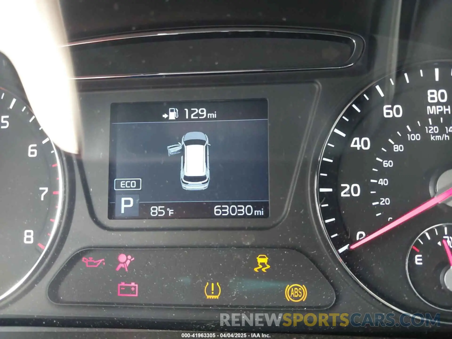 15 Photograph of a damaged car 5XYPG4A51KG609865 KIA SORENTO 2019