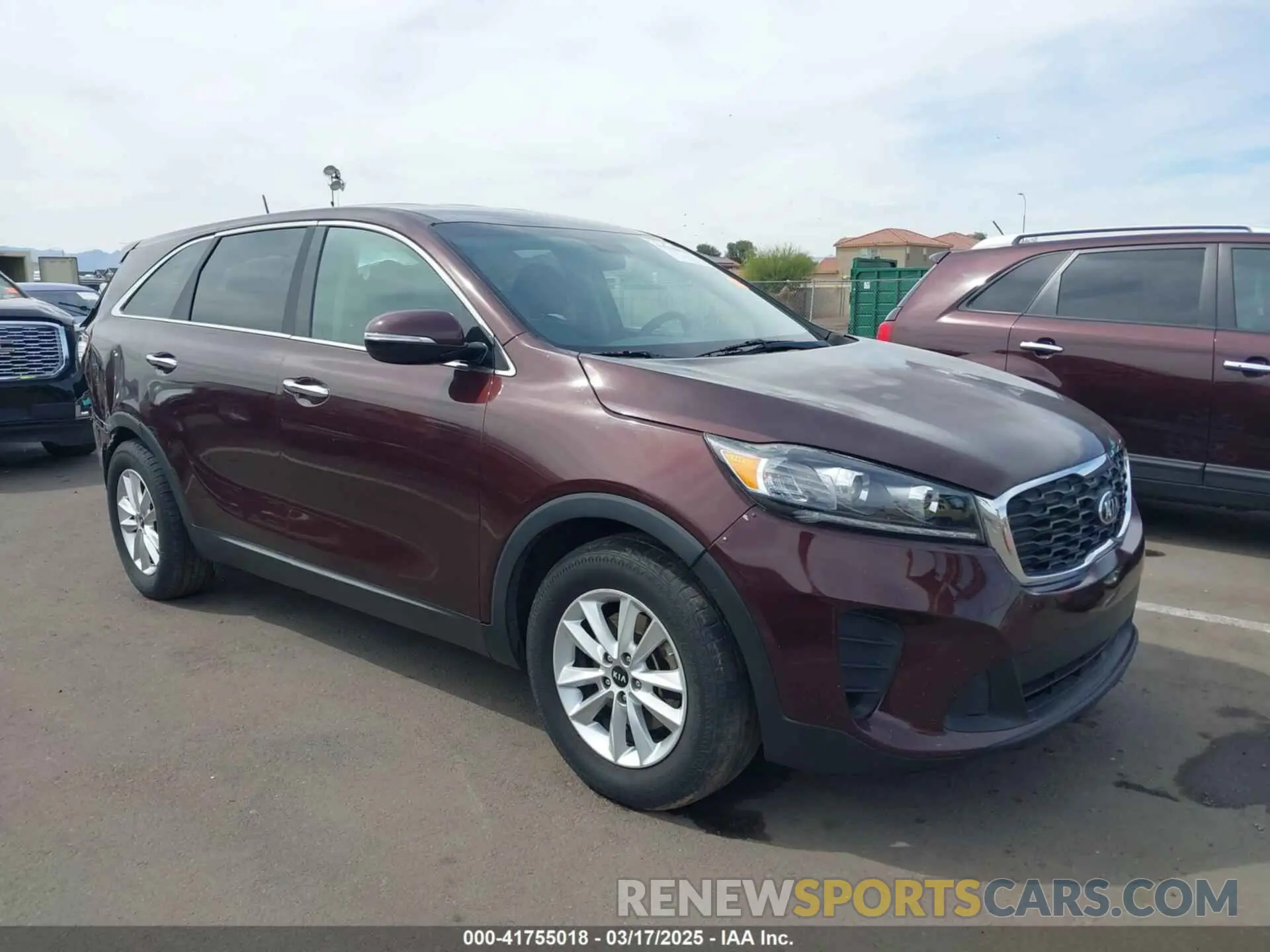 1 Photograph of a damaged car 5XYPG4A52KG482706 KIA SORENTO 2019