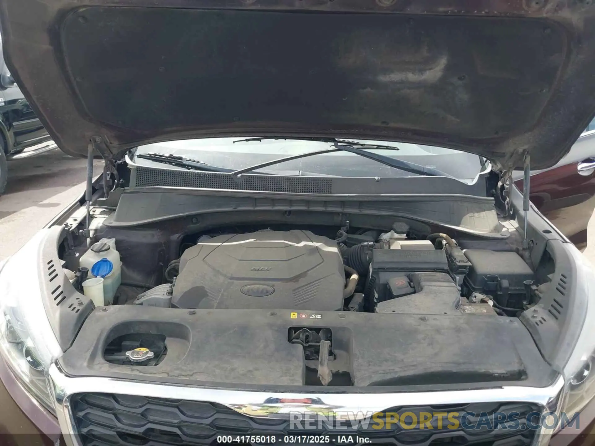 10 Photograph of a damaged car 5XYPG4A52KG482706 KIA SORENTO 2019