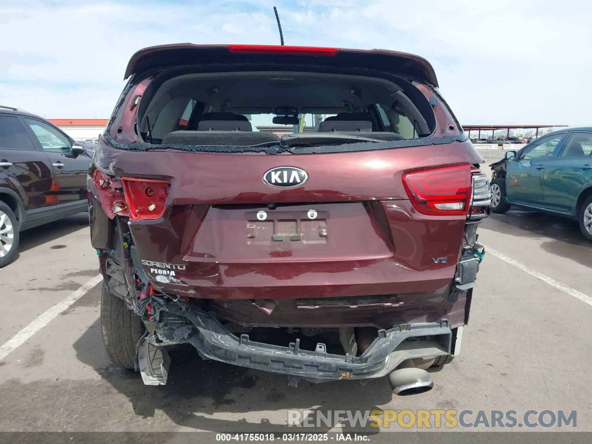 6 Photograph of a damaged car 5XYPG4A52KG482706 KIA SORENTO 2019