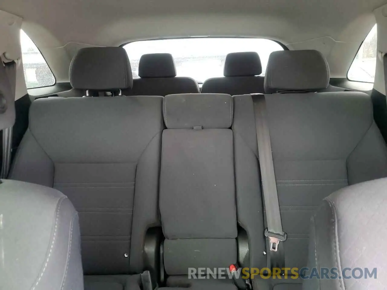 10 Photograph of a damaged car 5XYPG4A52KG494919 KIA SORENTO 2019