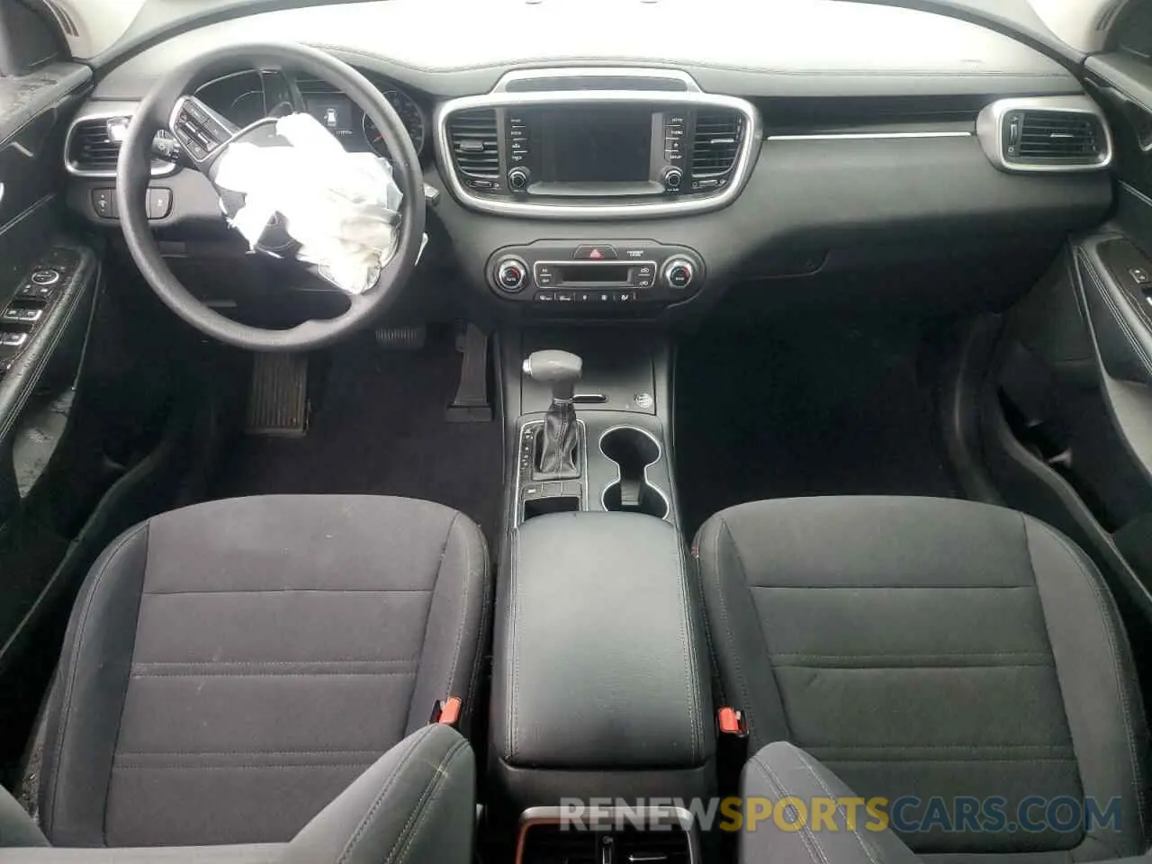 8 Photograph of a damaged car 5XYPG4A52KG494919 KIA SORENTO 2019