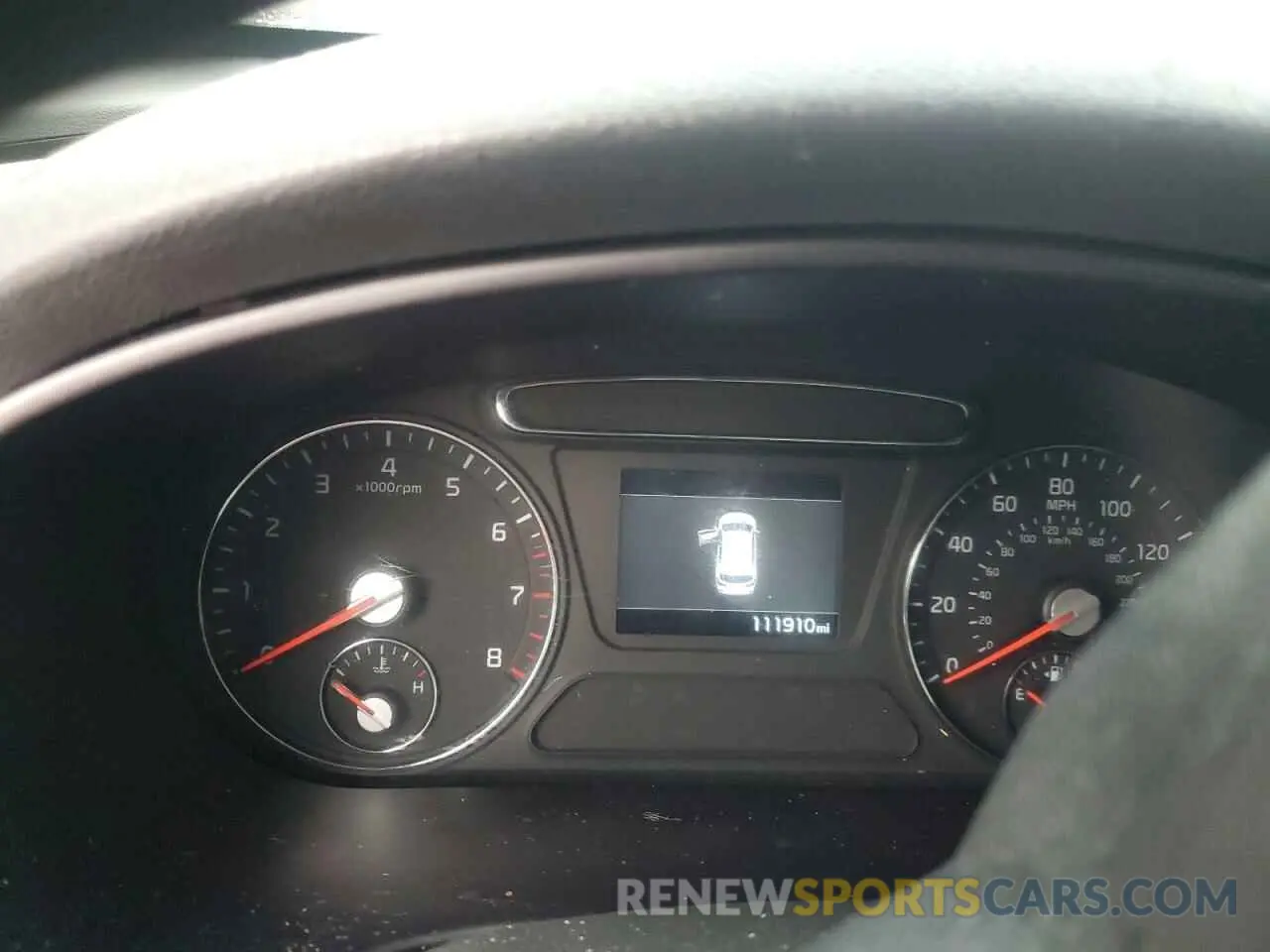 9 Photograph of a damaged car 5XYPG4A52KG494919 KIA SORENTO 2019