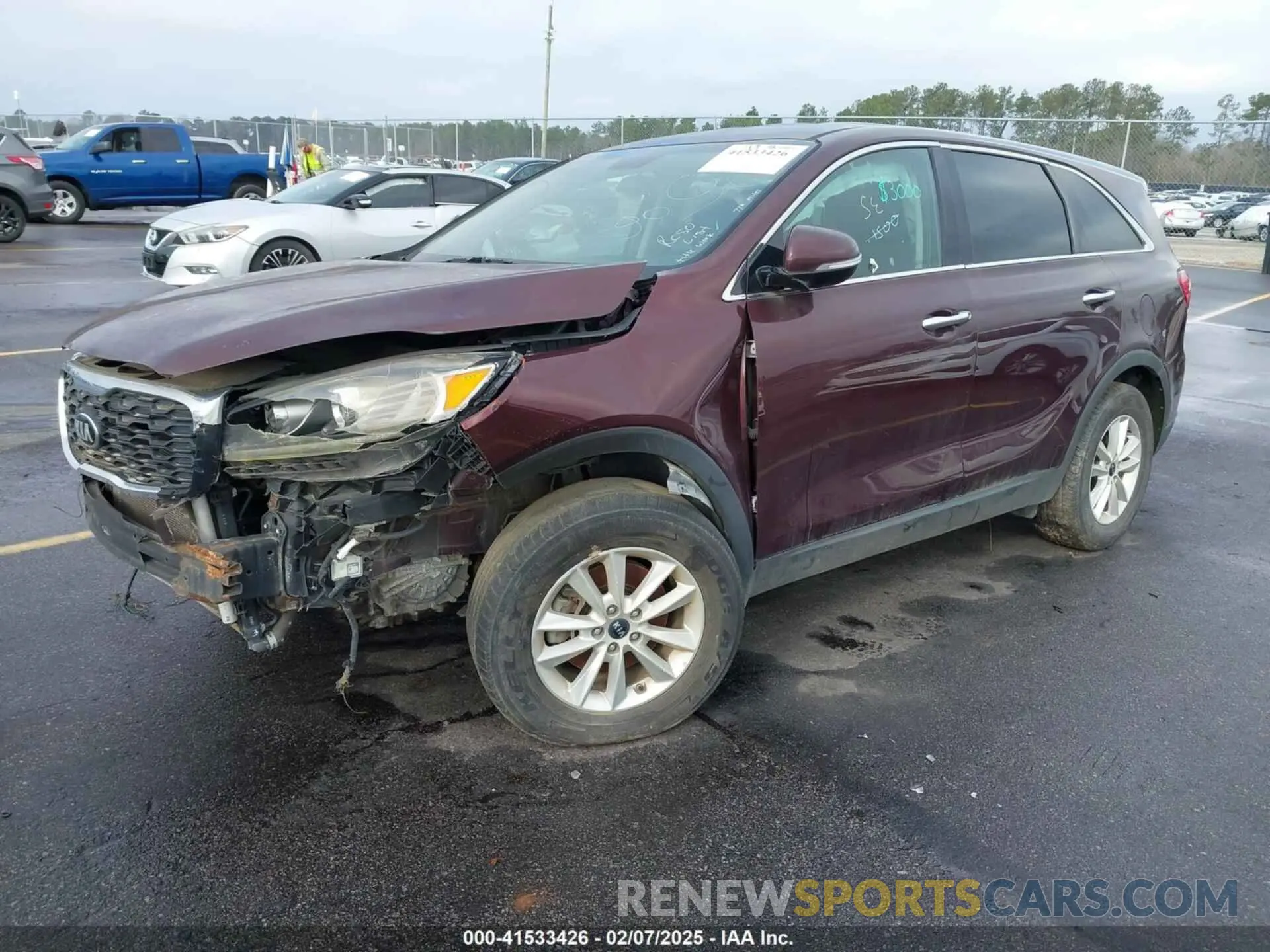 2 Photograph of a damaged car 5XYPG4A53KG481998 KIA SORENTO 2019