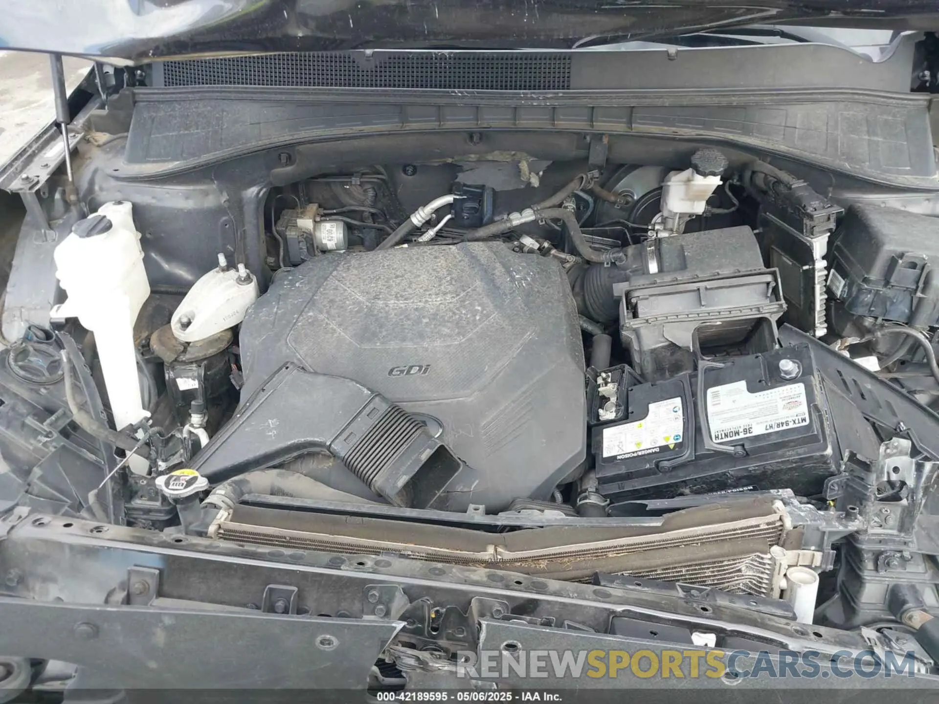 10 Photograph of a damaged car 5XYPG4A53KG482147 KIA SORENTO 2019