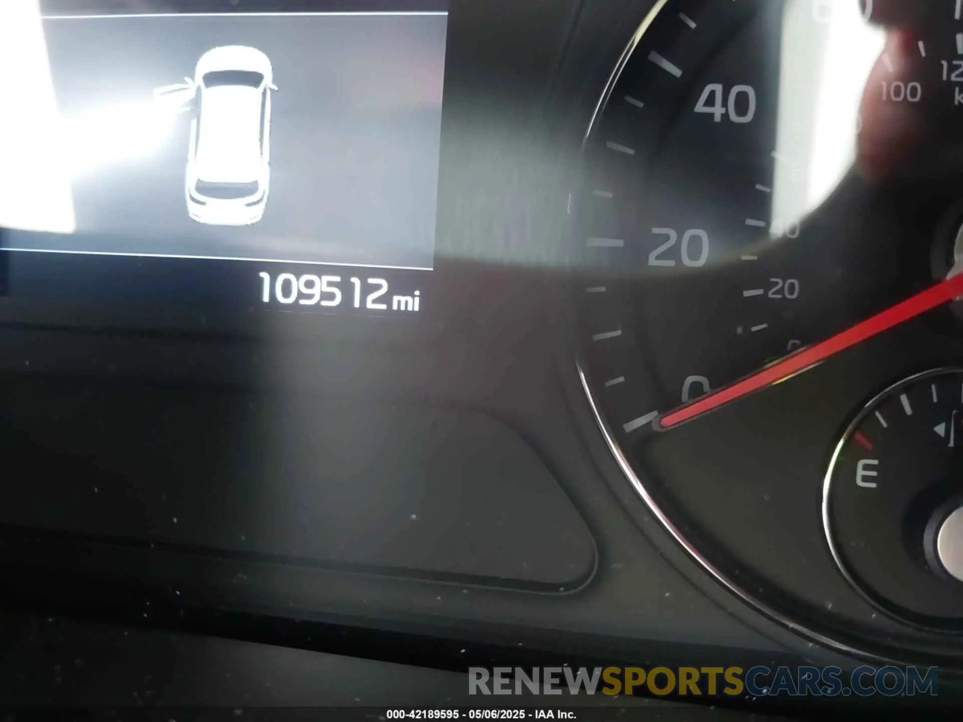 15 Photograph of a damaged car 5XYPG4A53KG482147 KIA SORENTO 2019