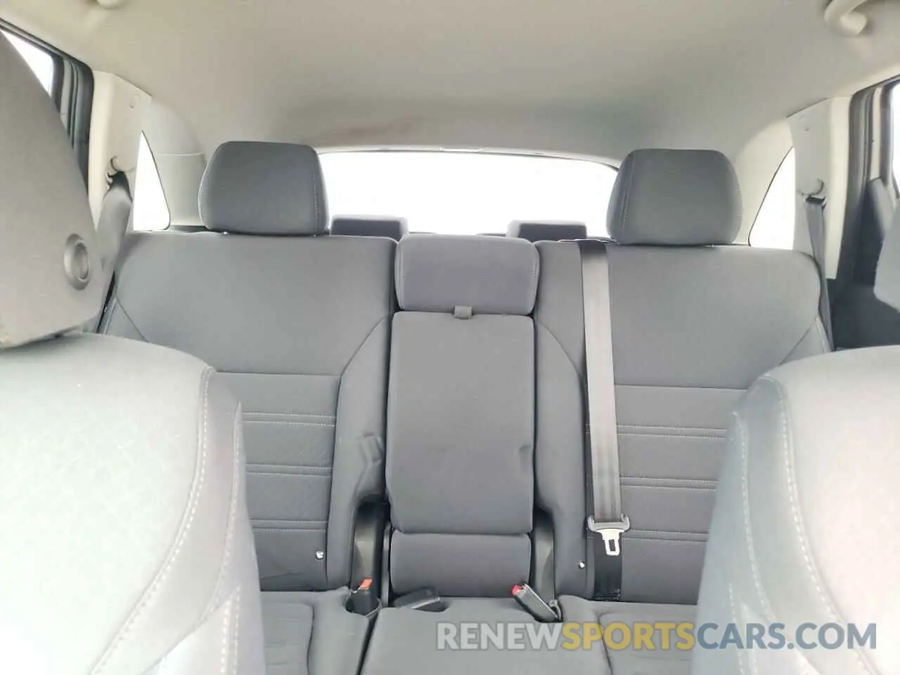 10 Photograph of a damaged car 5XYPG4A53KG491429 KIA SORENTO 2019