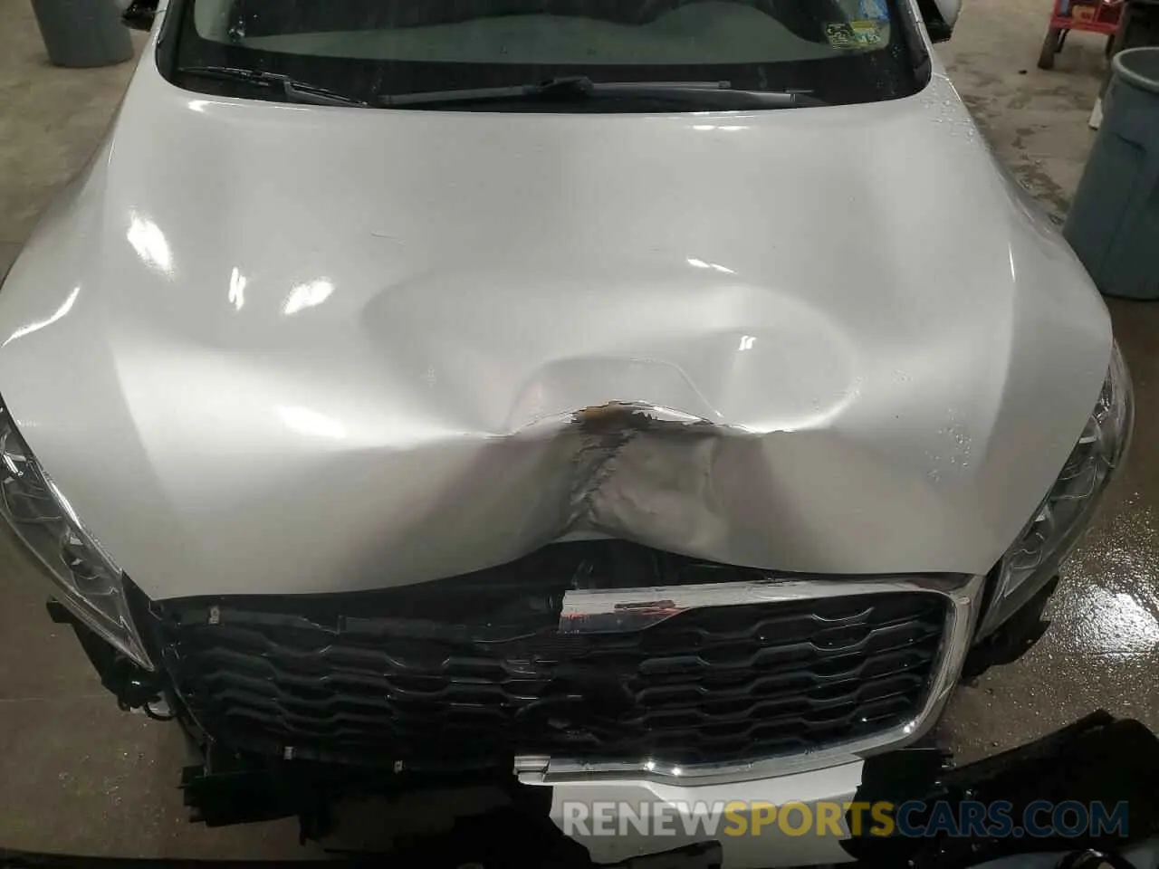 11 Photograph of a damaged car 5XYPG4A53KG493911 KIA SORENTO 2019