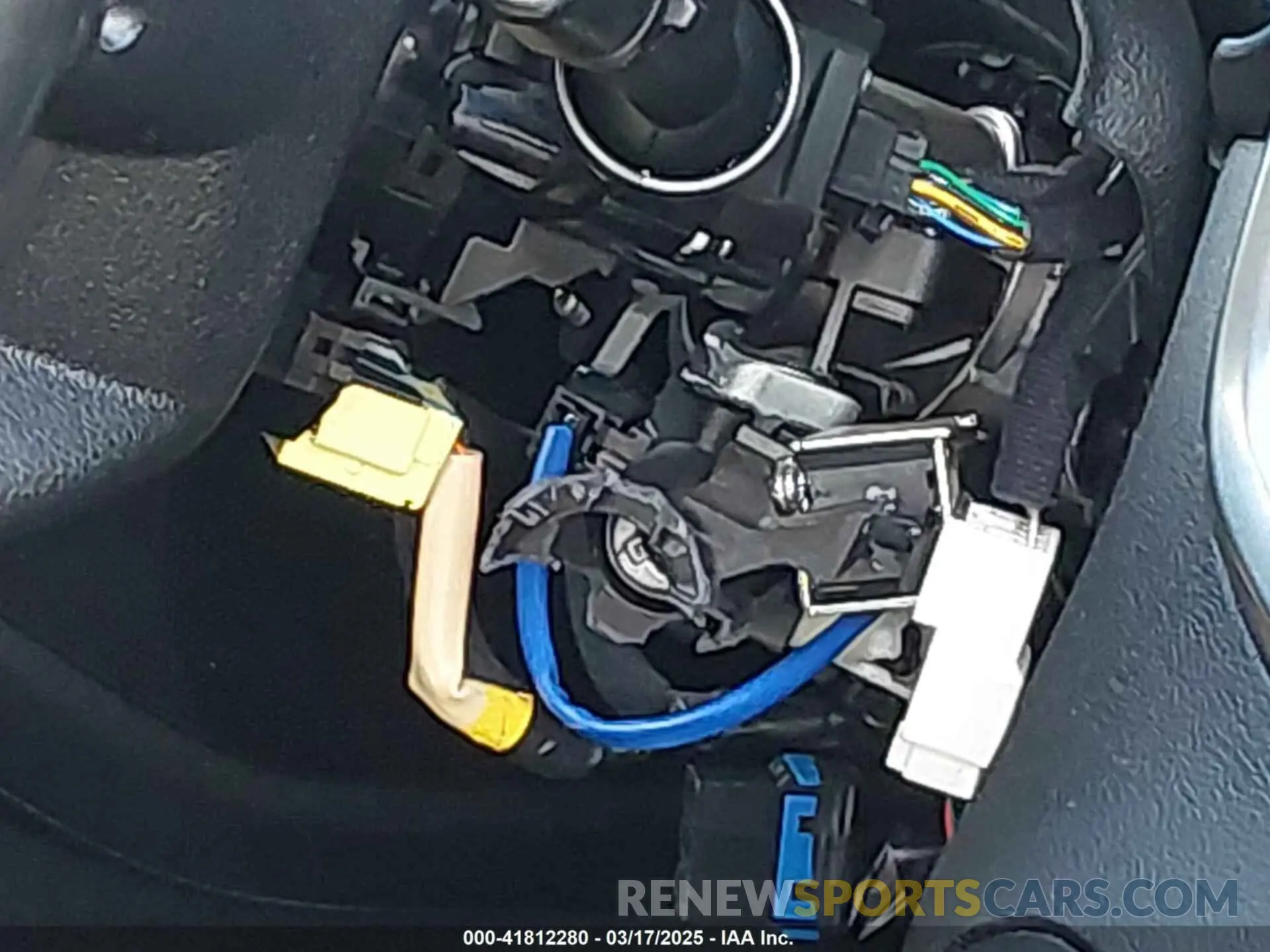 6 Photograph of a damaged car 5XYPG4A53KG594866 KIA SORENTO 2019