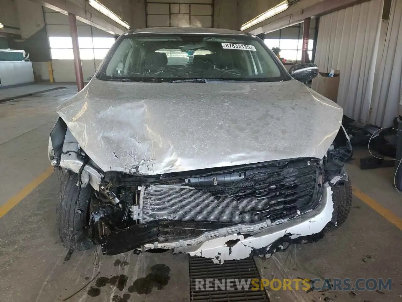 5 Photograph of a damaged car 5XYPG4A54KG480732 KIA SORENTO 2019