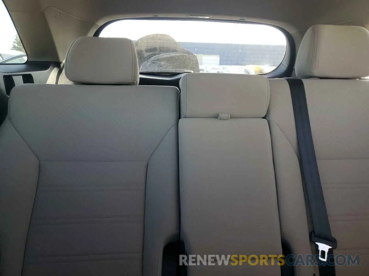 10 Photograph of a damaged car 5XYPG4A54KG492296 KIA SORENTO 2019