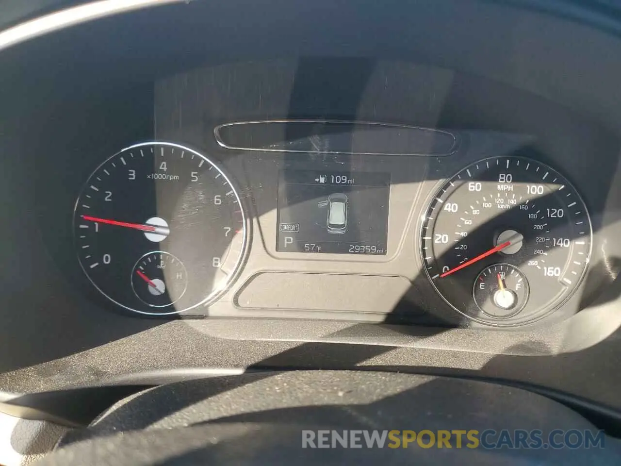 9 Photograph of a damaged car 5XYPG4A54KG492296 KIA SORENTO 2019