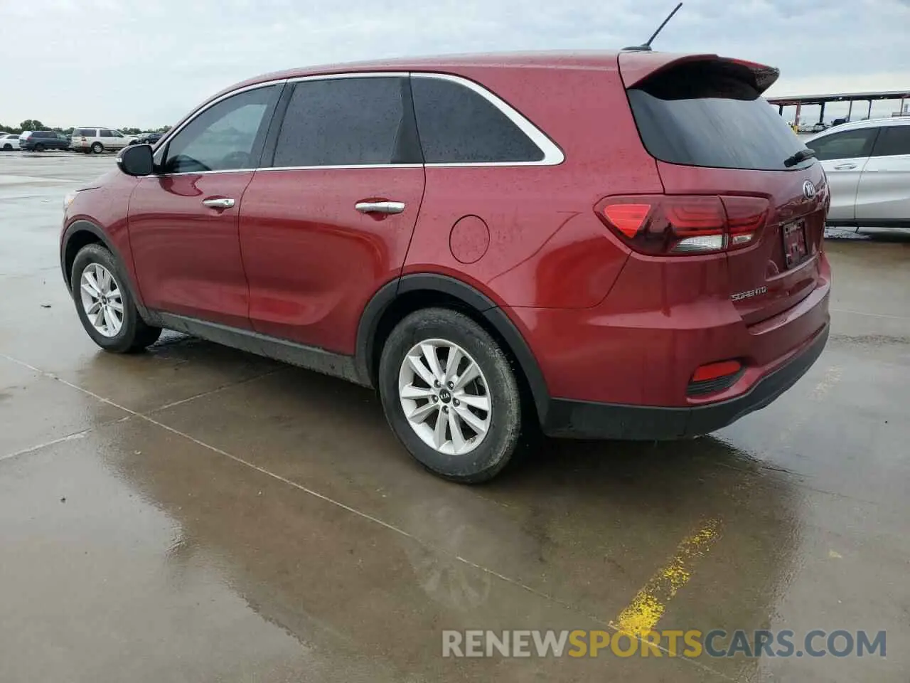 2 Photograph of a damaged car 5XYPG4A54KG576828 KIA SORENTO 2019