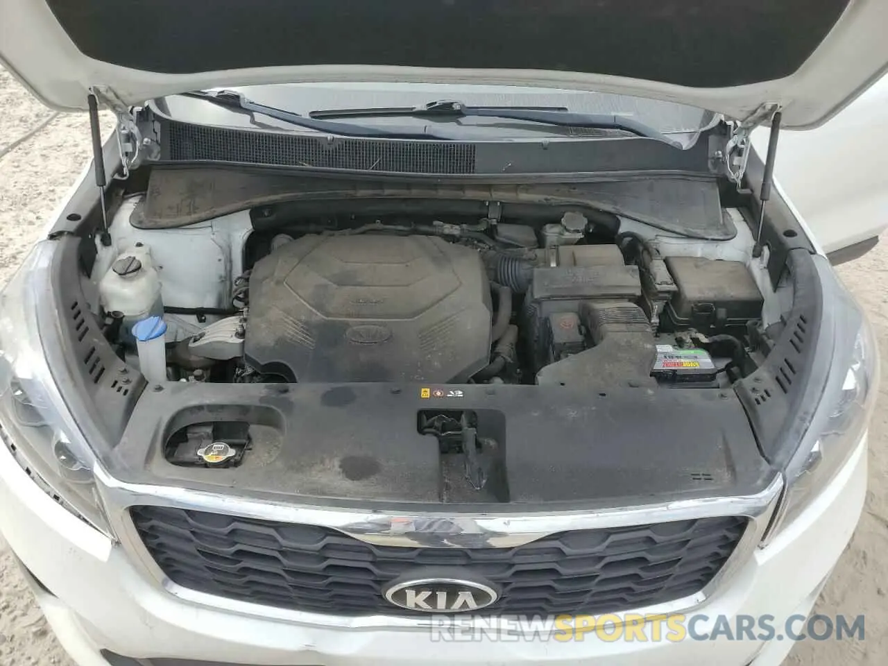 11 Photograph of a damaged car 5XYPG4A55KG491450 KIA SORENTO 2019